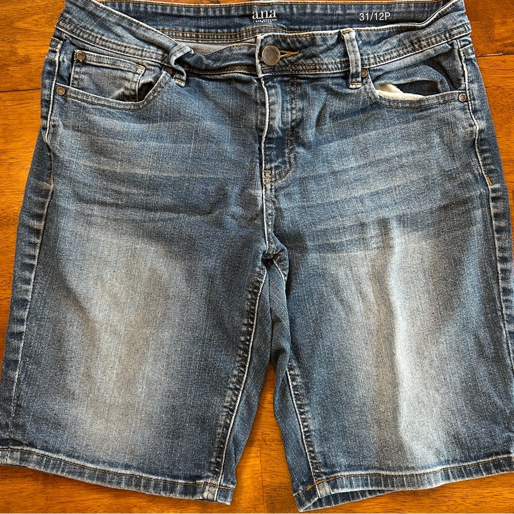 Women’s ANA New Approach 12P/31 Denim Jean Shorts